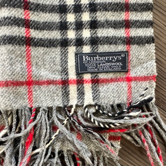 Vintage Burberrys of London Classic Nova Check Lambswool Scarf – - Picture 2 of 4